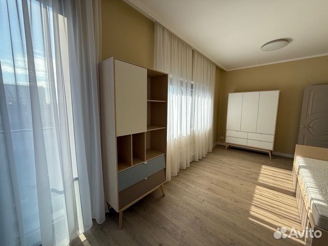 m. ZIL: Apartment, 3-rooms
