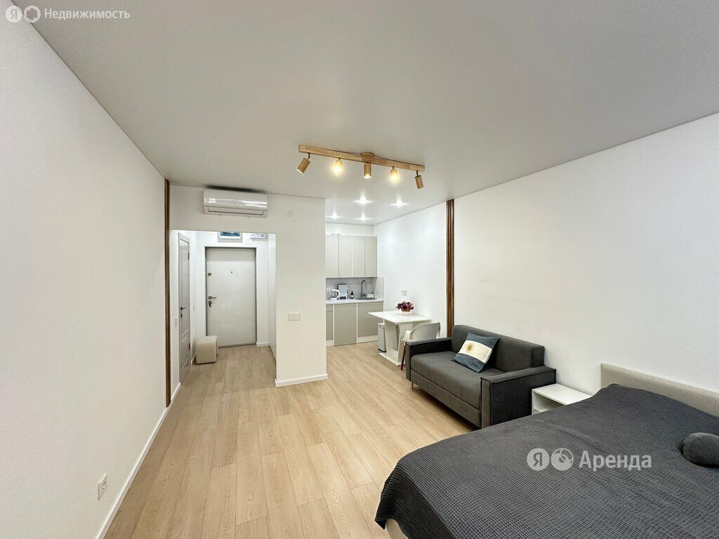 m. Bagrationovskaya: Apartment, studio