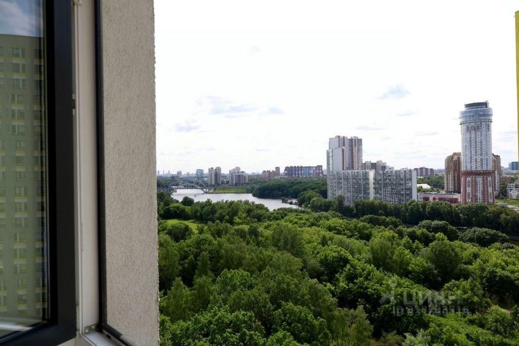 m. Levoberezhnaya: Apartment, 2-rooms
