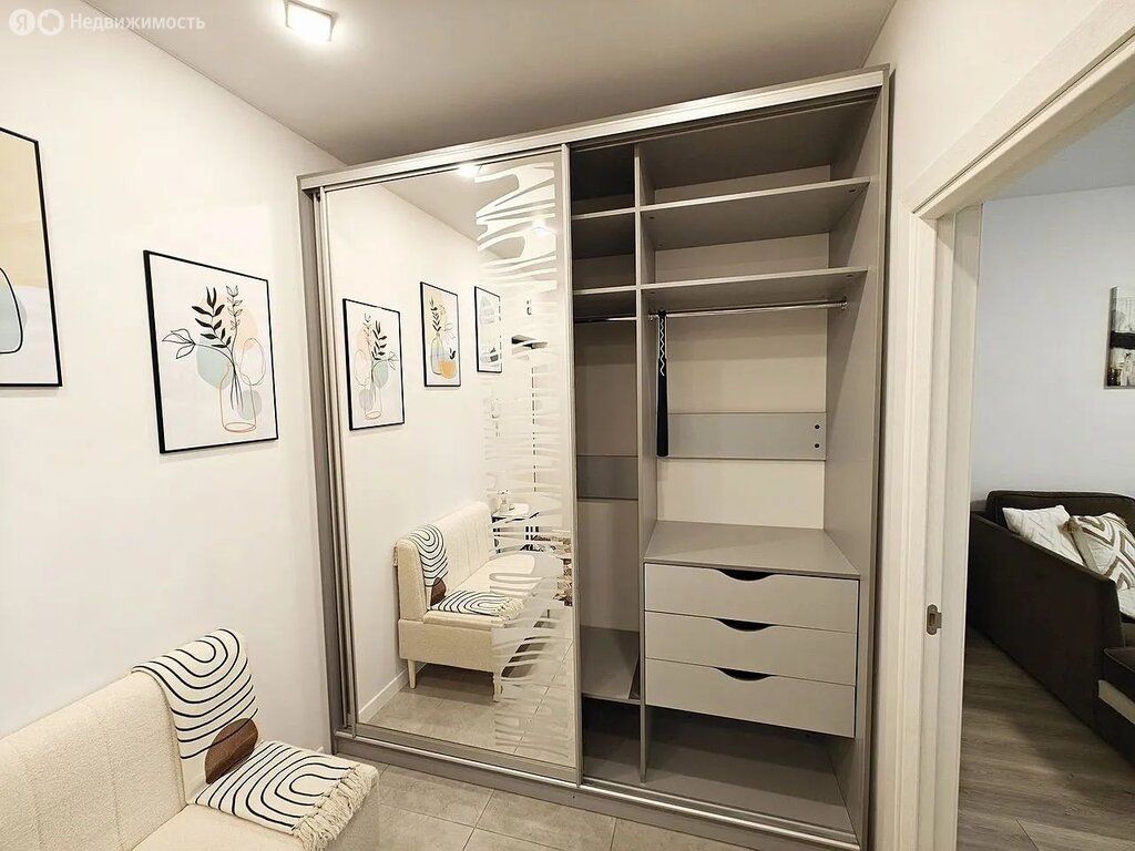 m. Aeroport: Apartment, 2-rooms