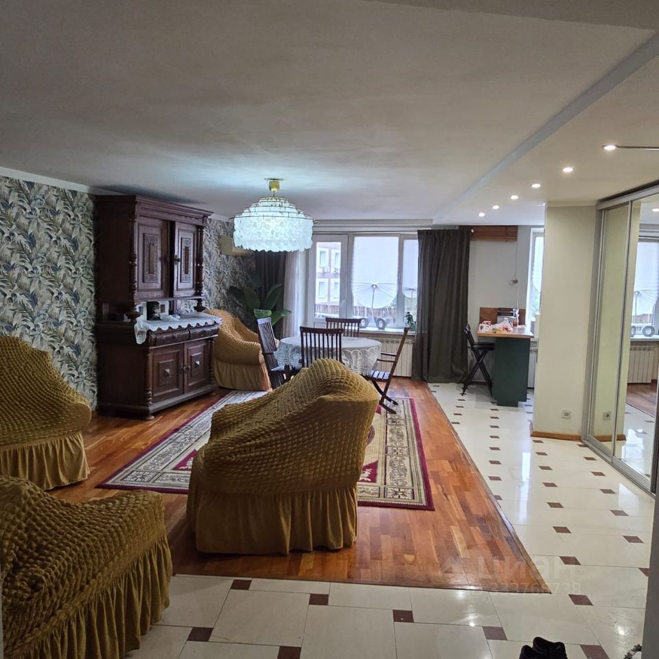 m. Mayakovskaya: Apartment, 2-rooms