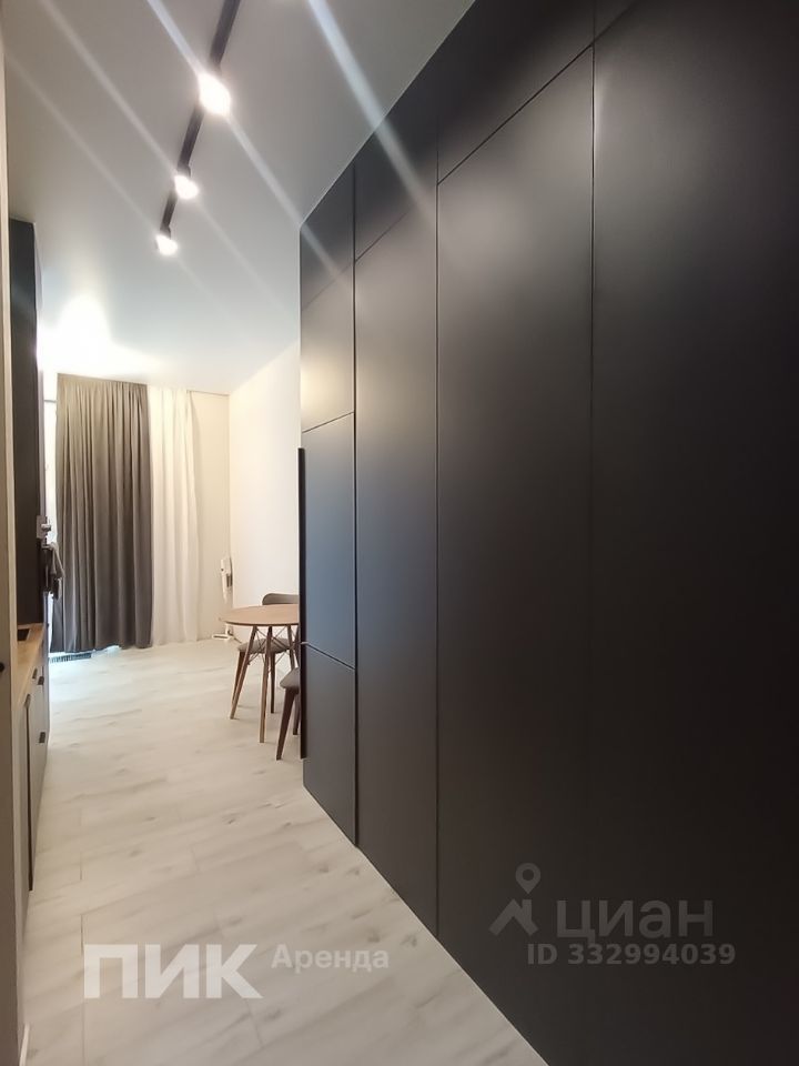 m. Zorge: Apartment, studio