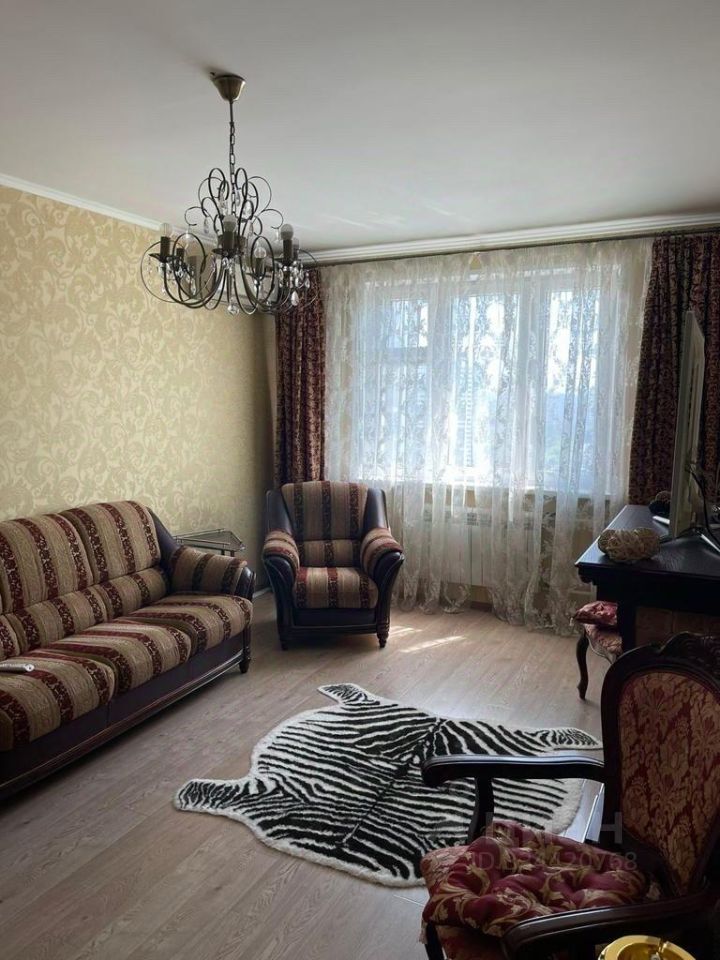 m. Nekrasovka: Apartment, 3-rooms