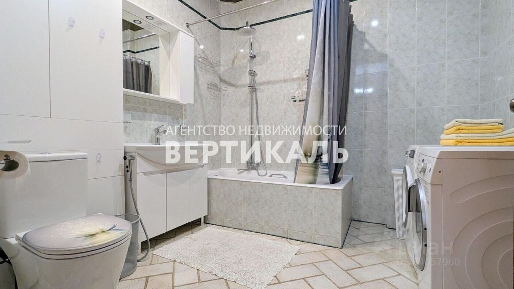 m. Okhotny ryad: Apartment, 2-rooms