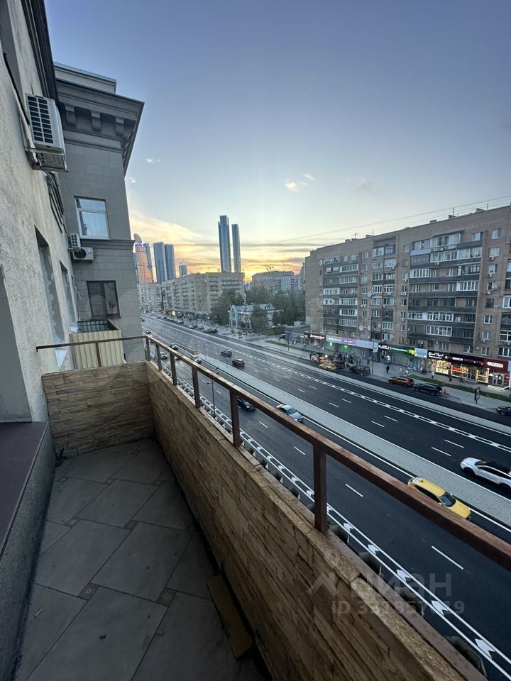m. Kievskaya: Apartment, 3-rooms