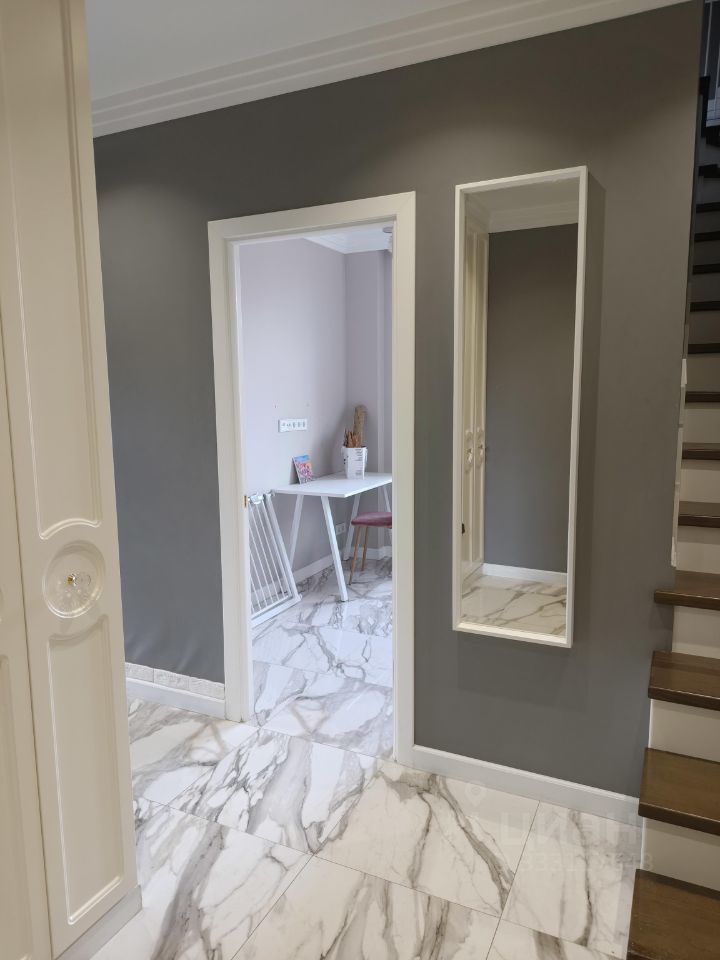 m. Khlebnikovo: Apartment, 3-rooms