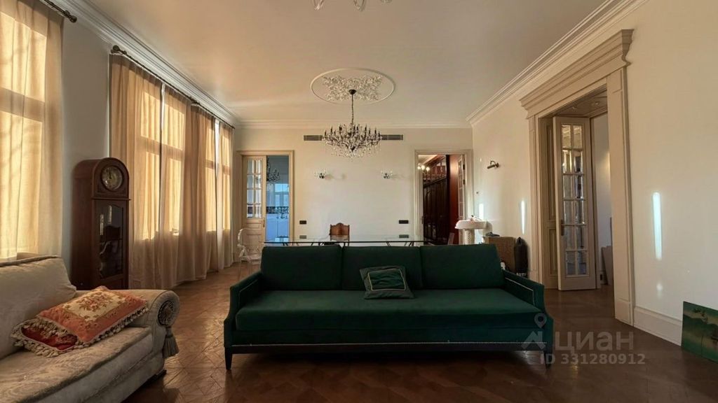 m. Chistye prudy: Apartment, 3-rooms