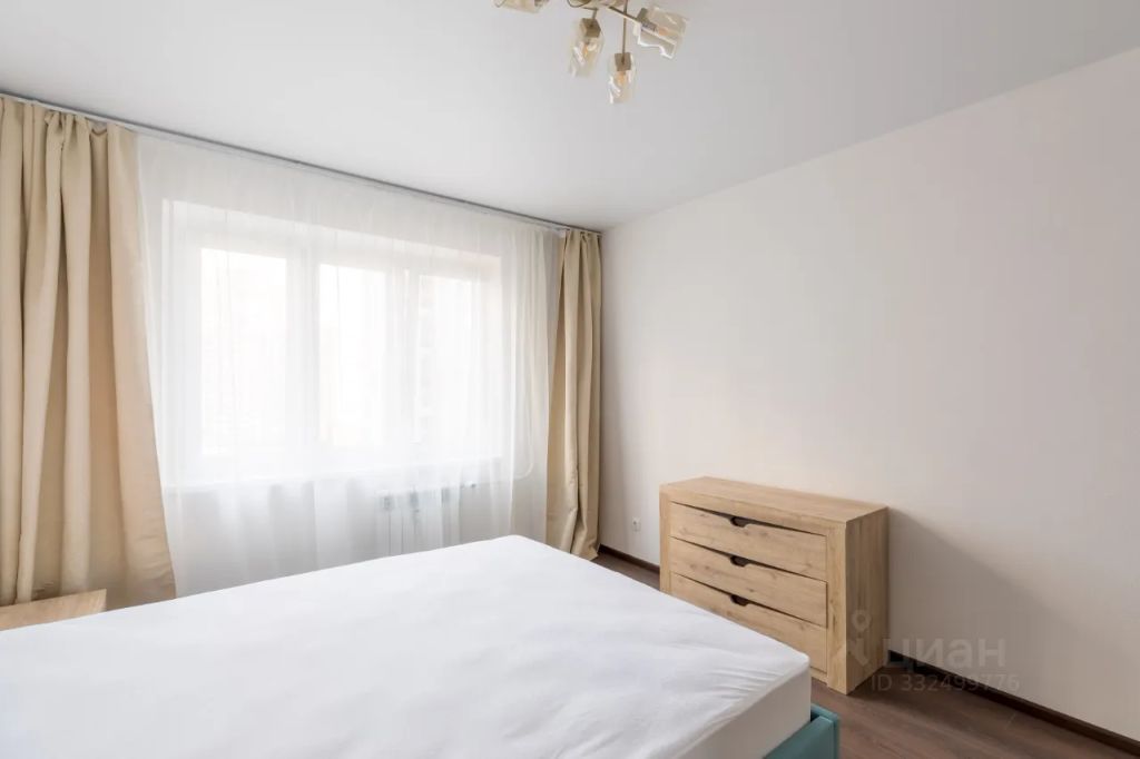 m. Bulvar Dmitriya Donskogo: Apartment, 2-rooms
