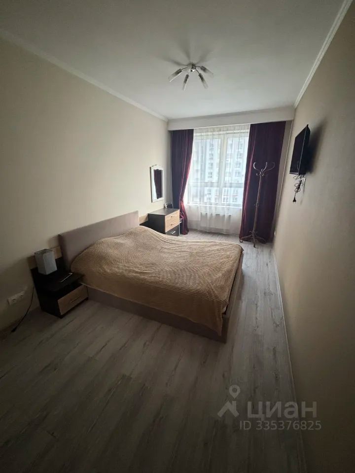 m. Lukhmanovskaya: Apartment, 2-rooms