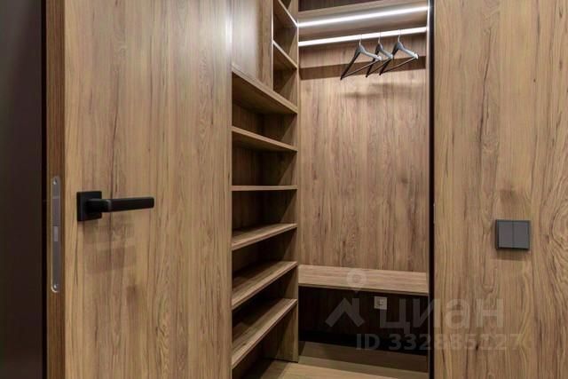 m. Aminyevskaya: Apartment, 3-rooms