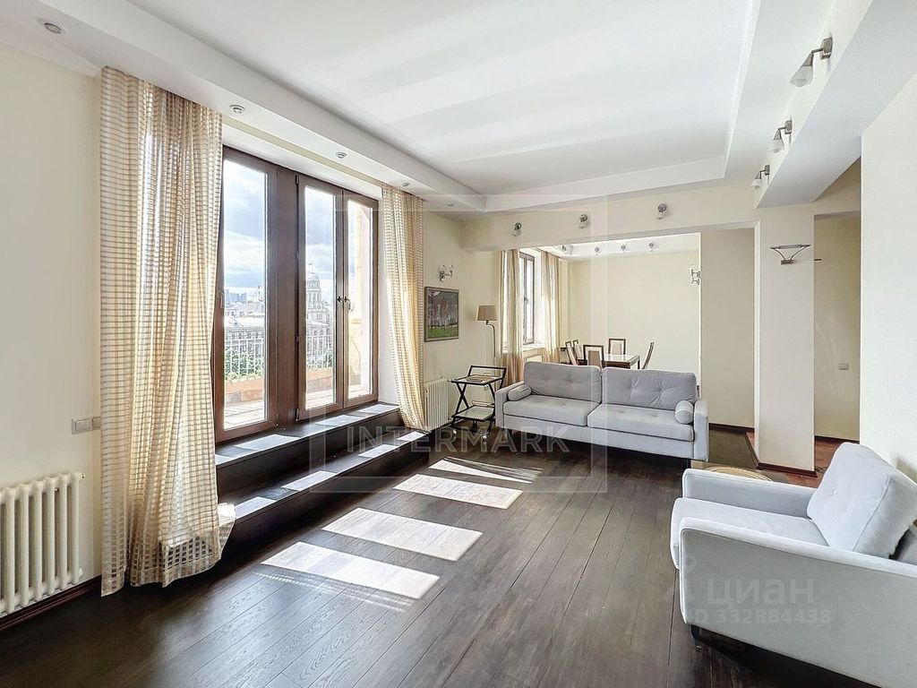 m. Kitay-gorod: Apartment, 3-rooms