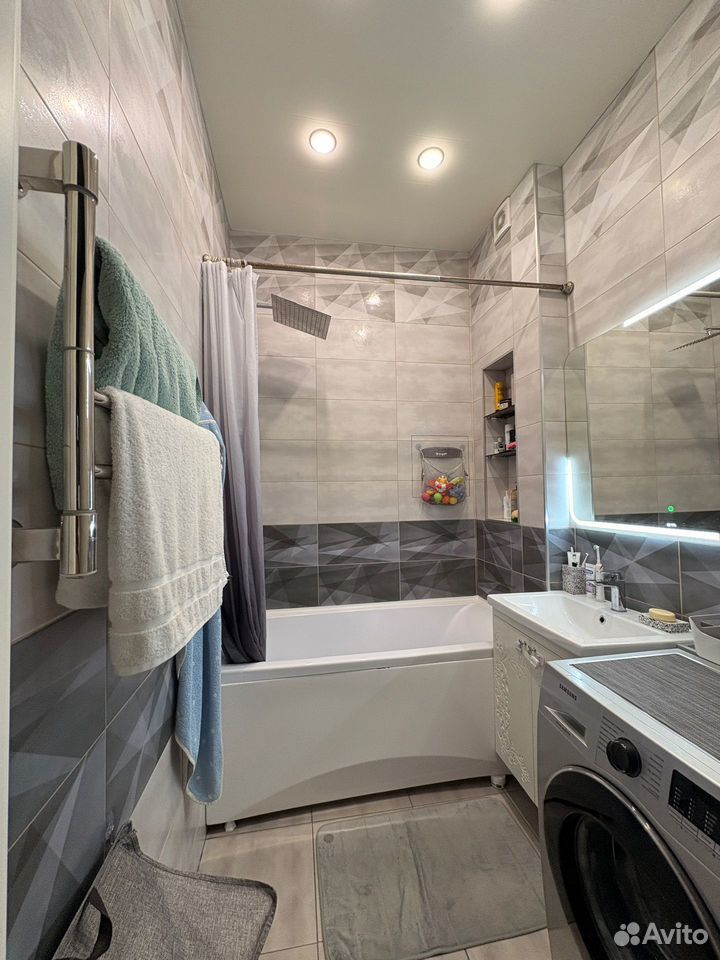 m. Dubrovka: Apartment, 2-rooms