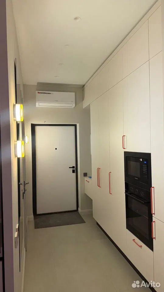 m. ZIL: Apartment, 2-rooms
