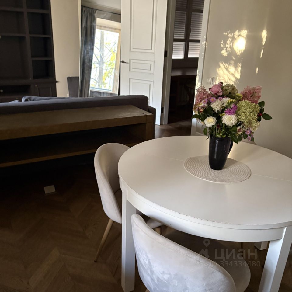 m. Tverskaya: Apartment, 2-rooms