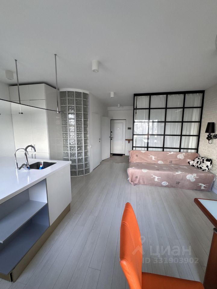 m. Narodnoe Opolchenie: Apartment, 2-rooms