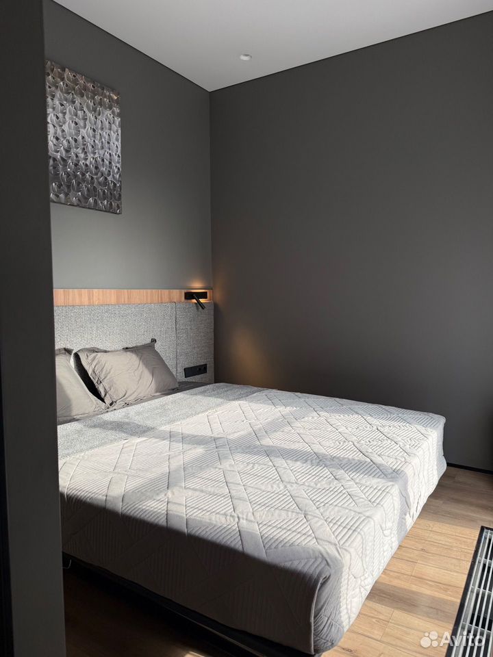 m. ZIL: Apartment, 1-rooms