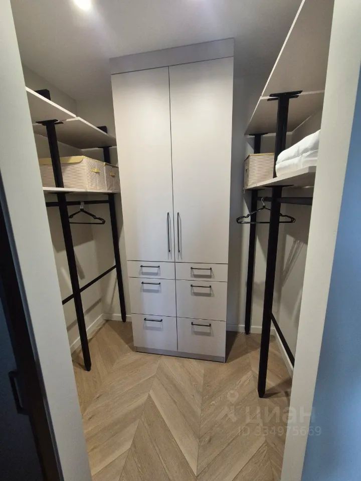 m. Yugo-Zapadnaya: Apartment, 2-rooms