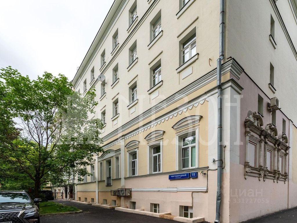 m. Chistye prudy: Apartment, 5-rooms