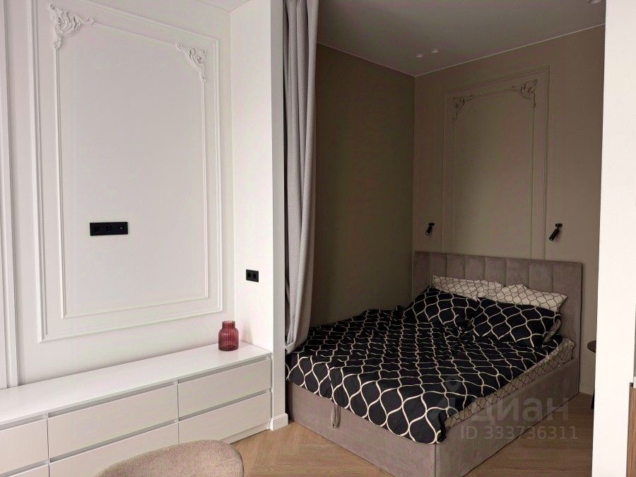 m. ZIL: Apartment, 1-rooms