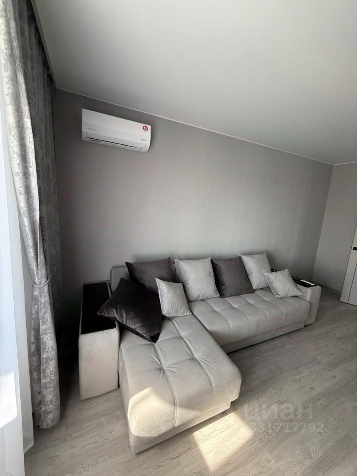m. Lyublino: Apartment, 2-rooms
