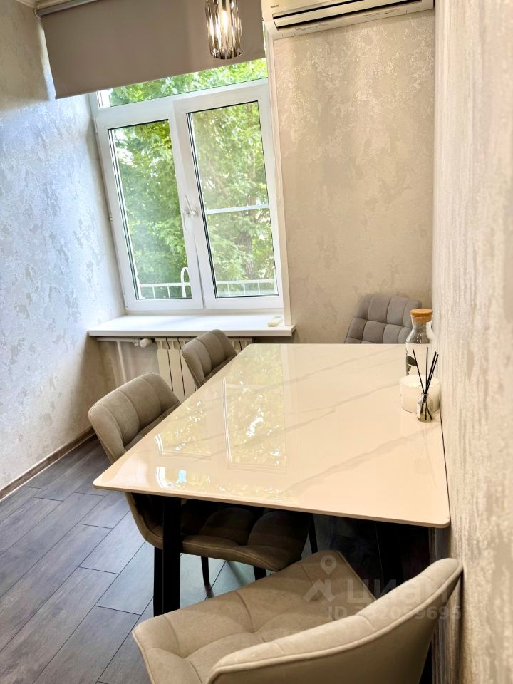 m. Shabolovskaya: Apartment, 1-rooms