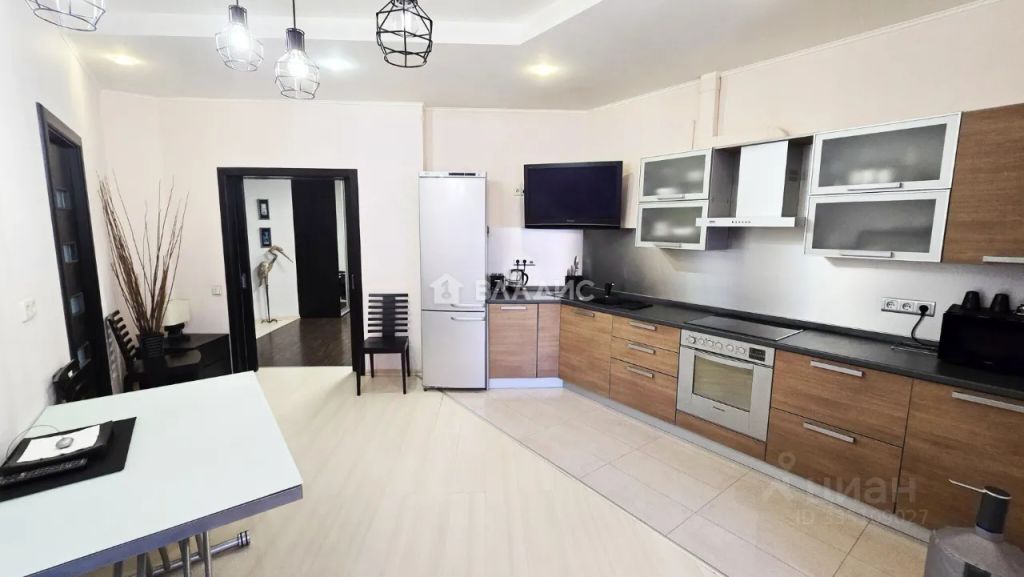 m. Ilyinskaya: Apartment, 3-rooms