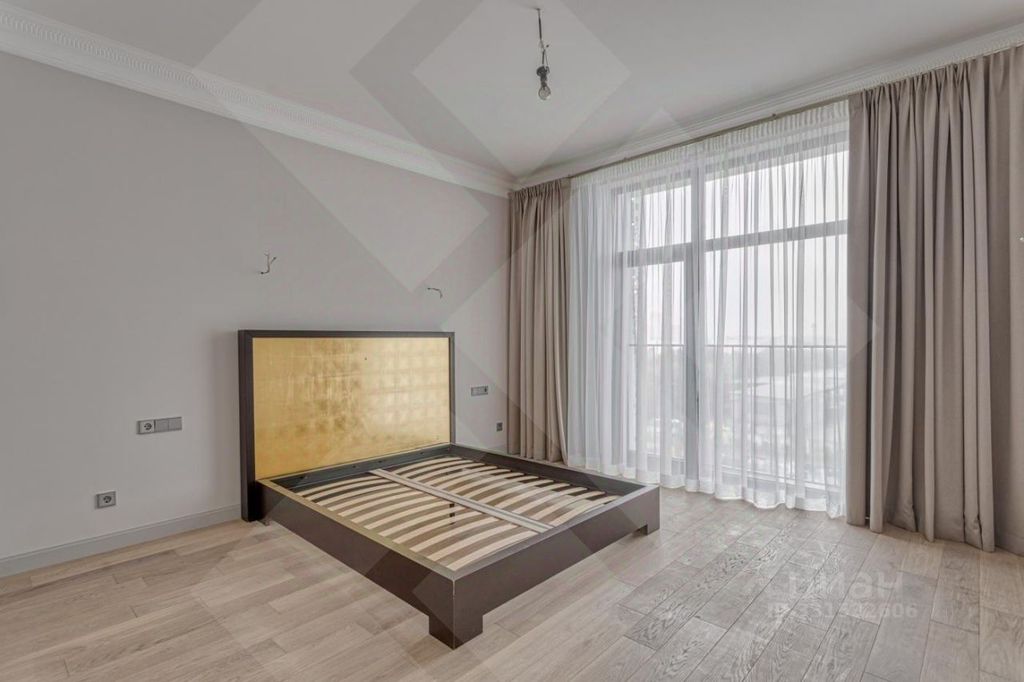 m. Aminyevskaya: Apartment, 3-rooms