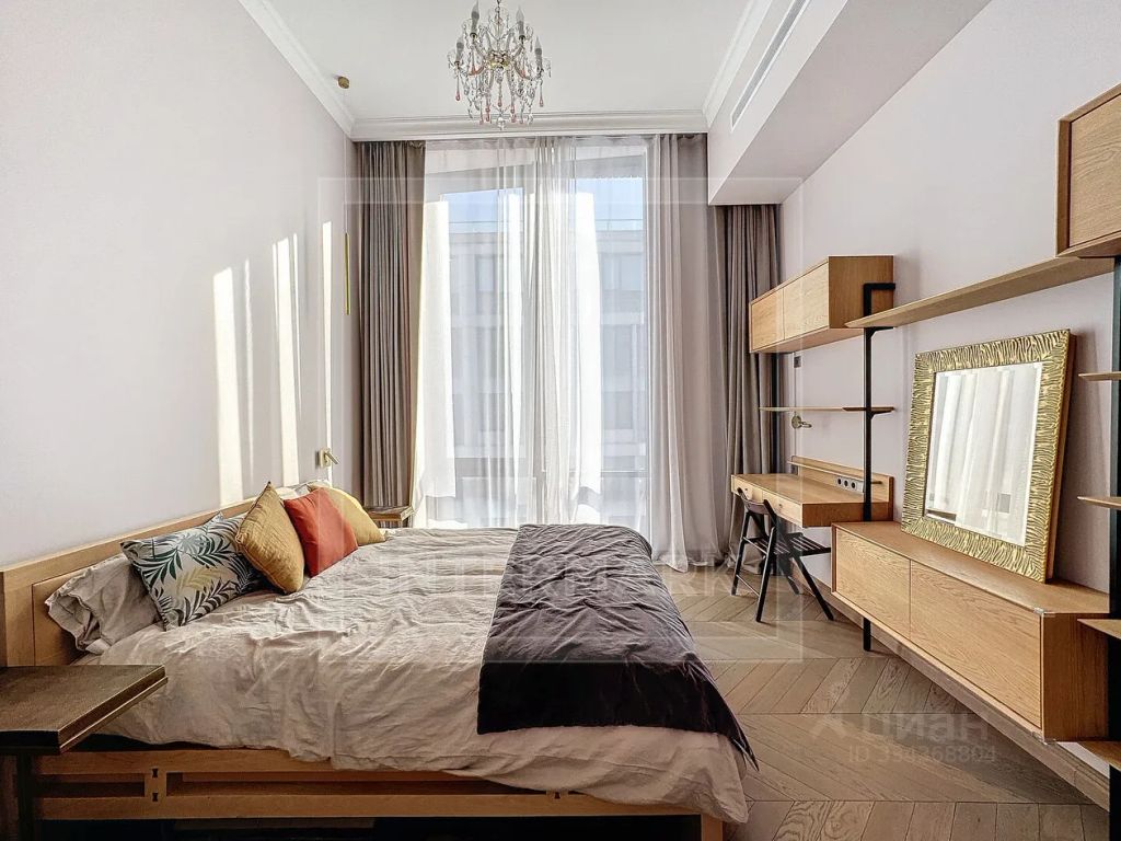 m. Mendeleevskaya: Apartment, 4-rooms