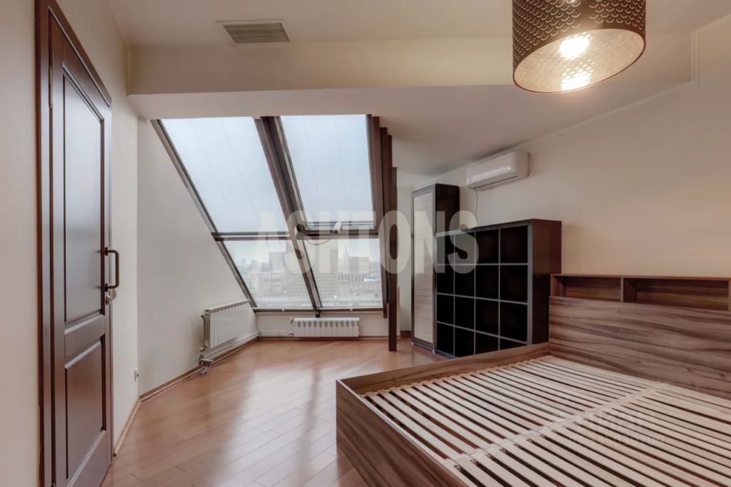 m. Smolenskaya: Apartment, 2-rooms