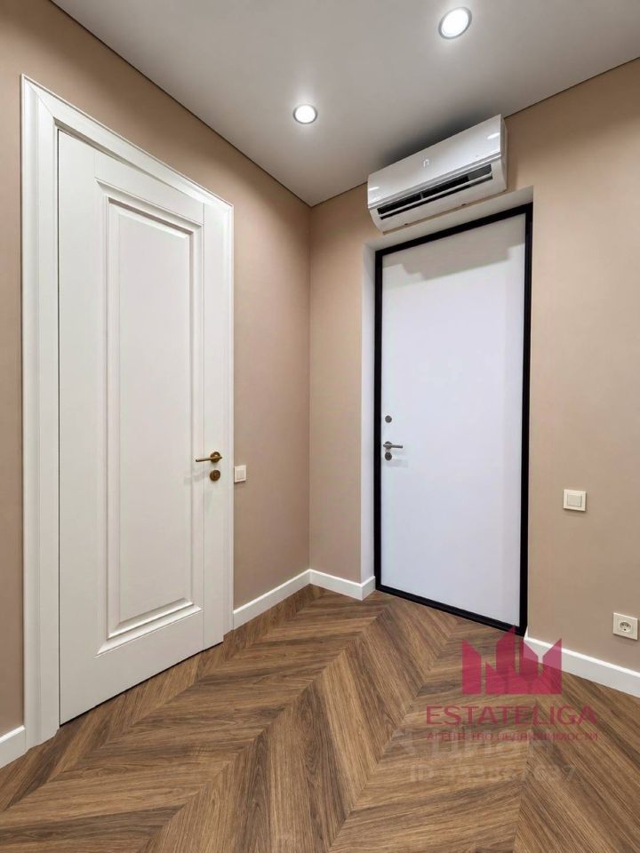 m. Tulskaya: Apartment, 2-rooms