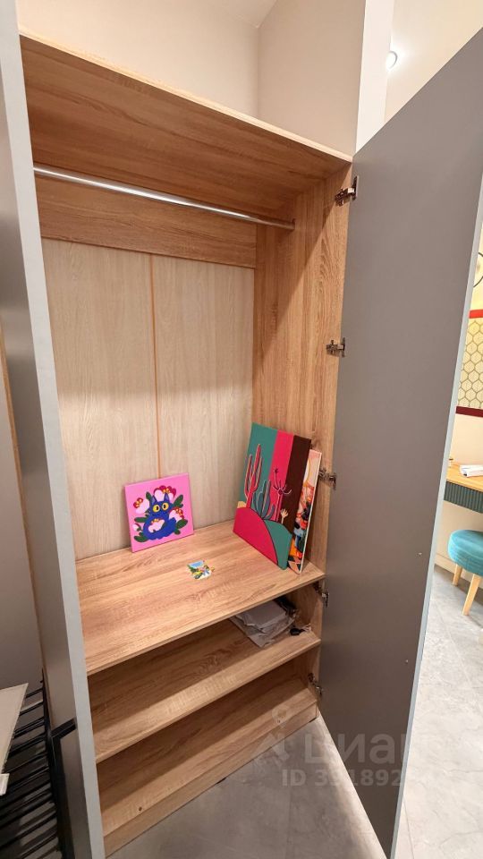 m. Serp i Molot: Apartment, 2-rooms