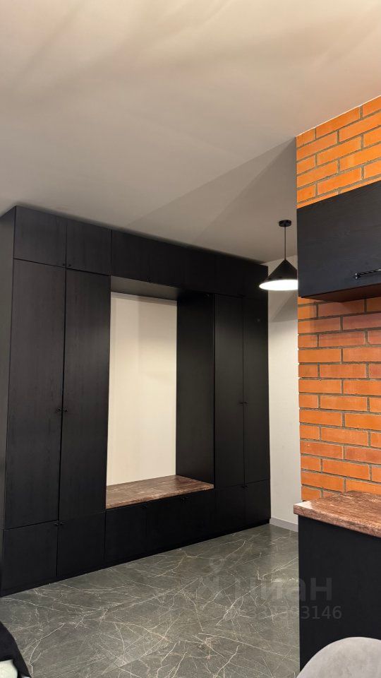 m. Oktyabrskoe pole: Apartment, studio