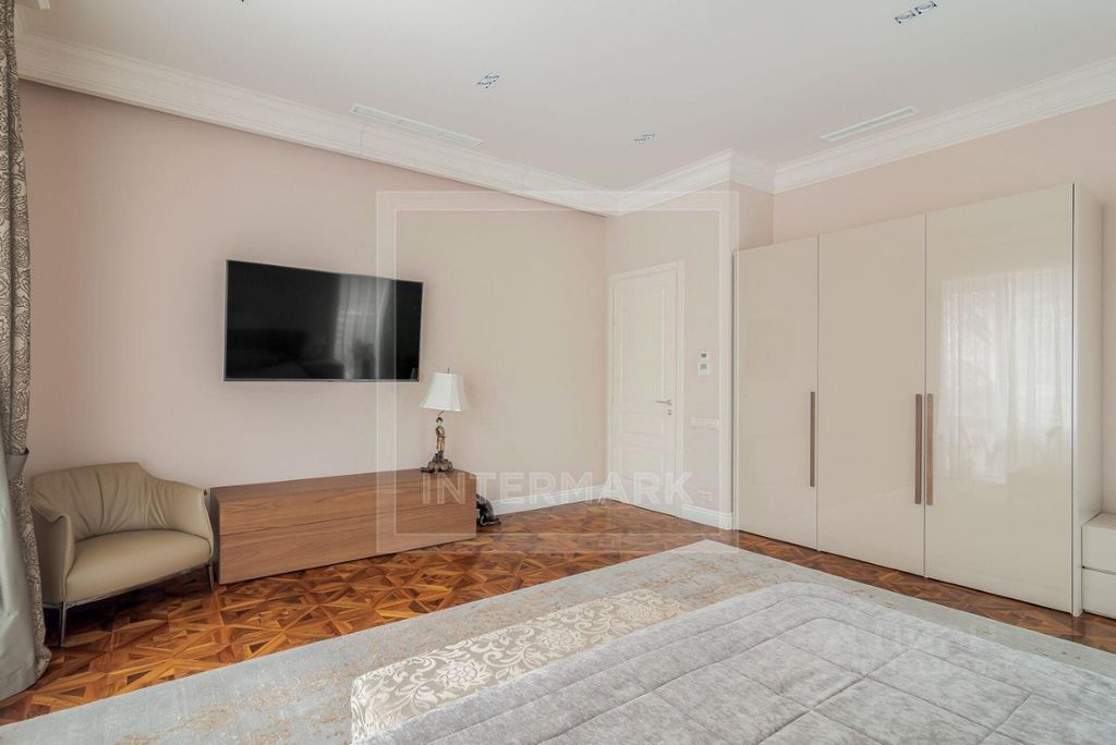 m. Frunzenskaya: Apartment, 4-rooms