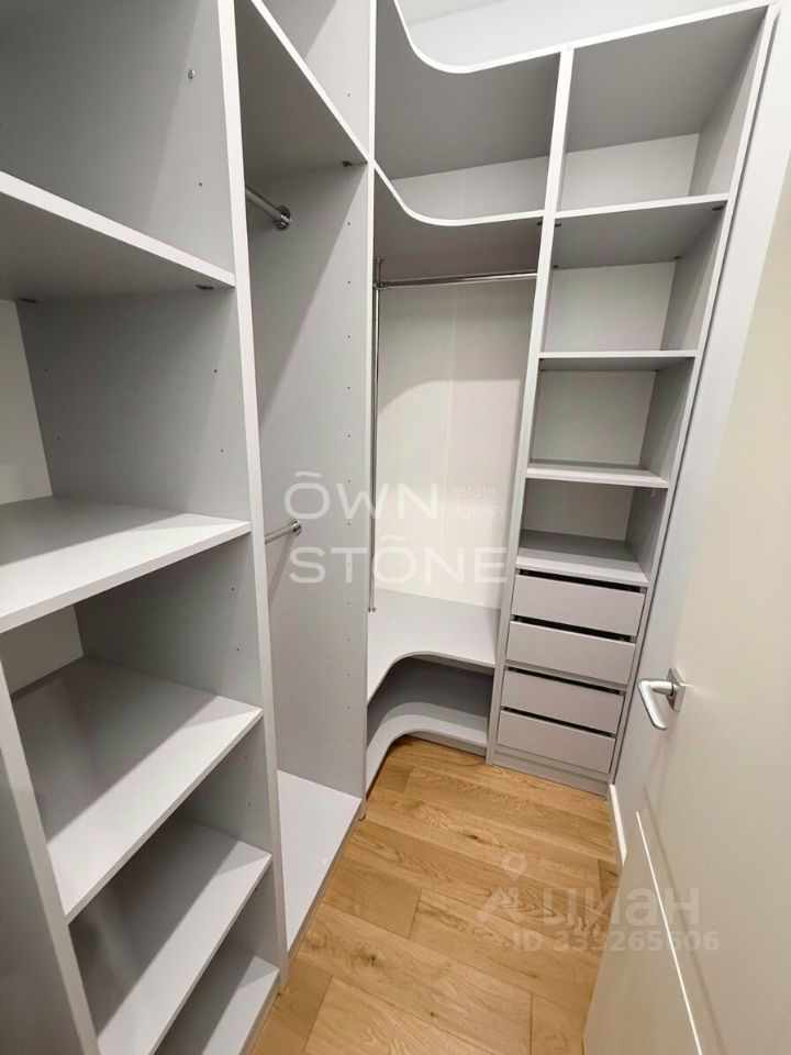 m. Akademicheskaya: Apartment, 3-rooms