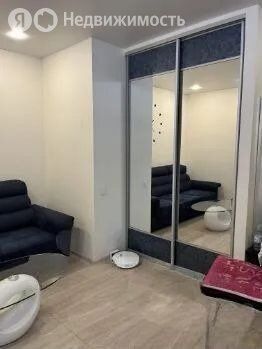m. ZIL: Apartment, 1-rooms