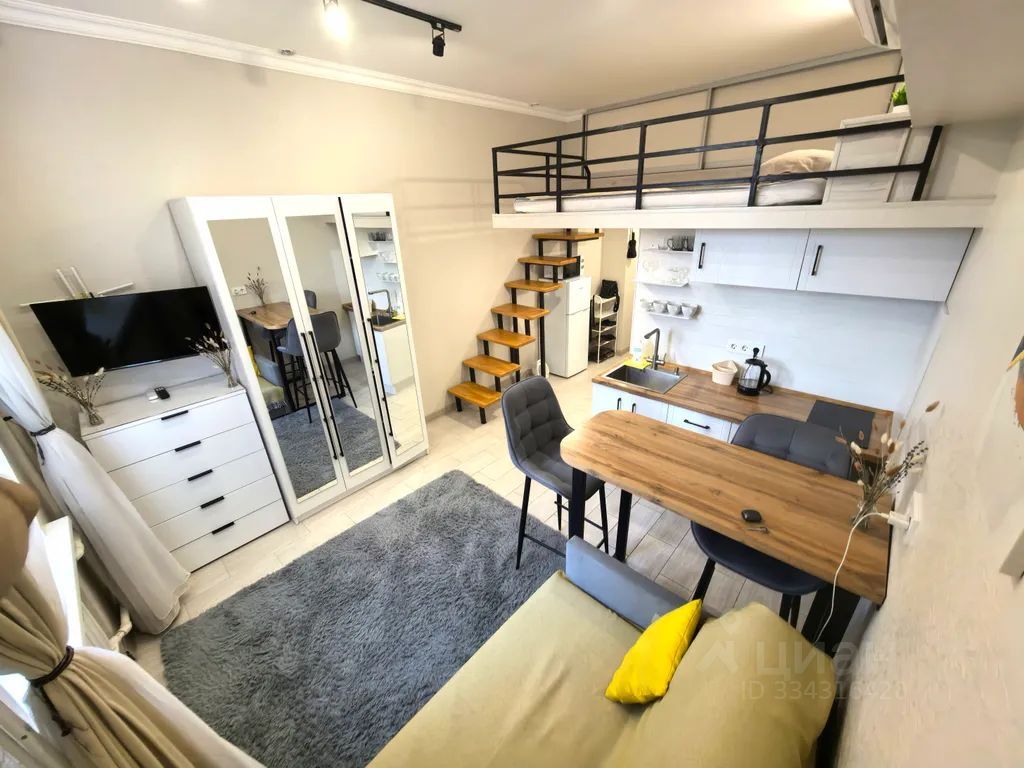 m. Botanichesky sad: Apartment, studio