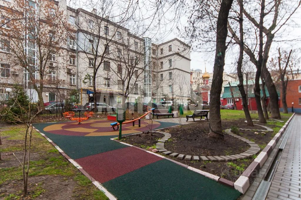 m. Arbatskaya: Apartment, 4-rooms