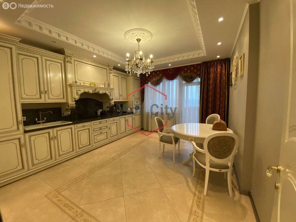 m. Profsoyuznaya: Apartment, 3-rooms