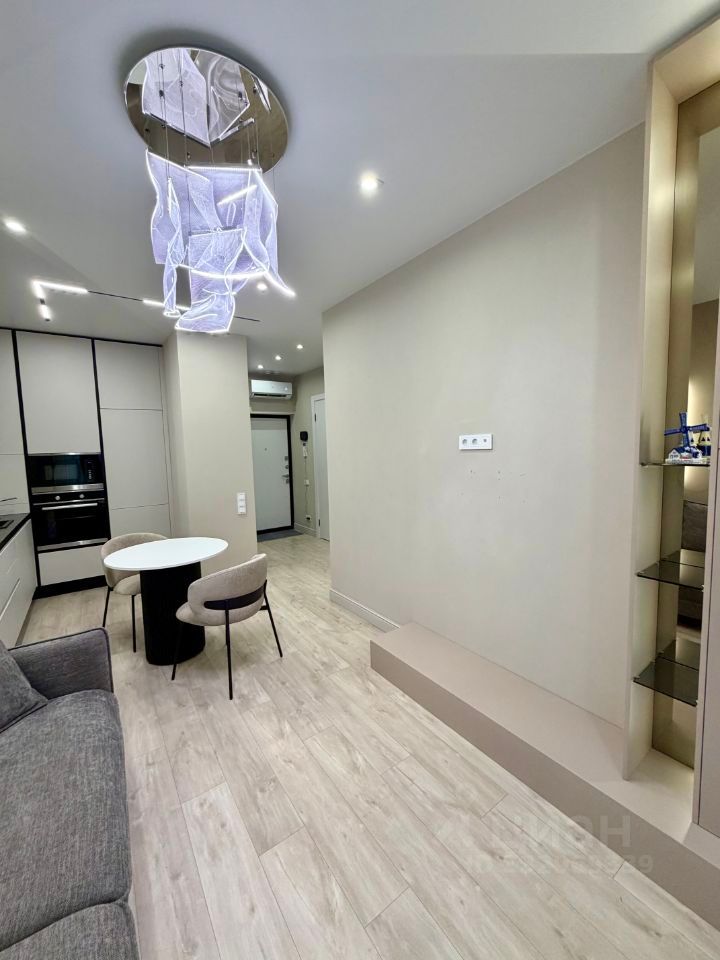 m. ZIL: Apartment, 1-rooms