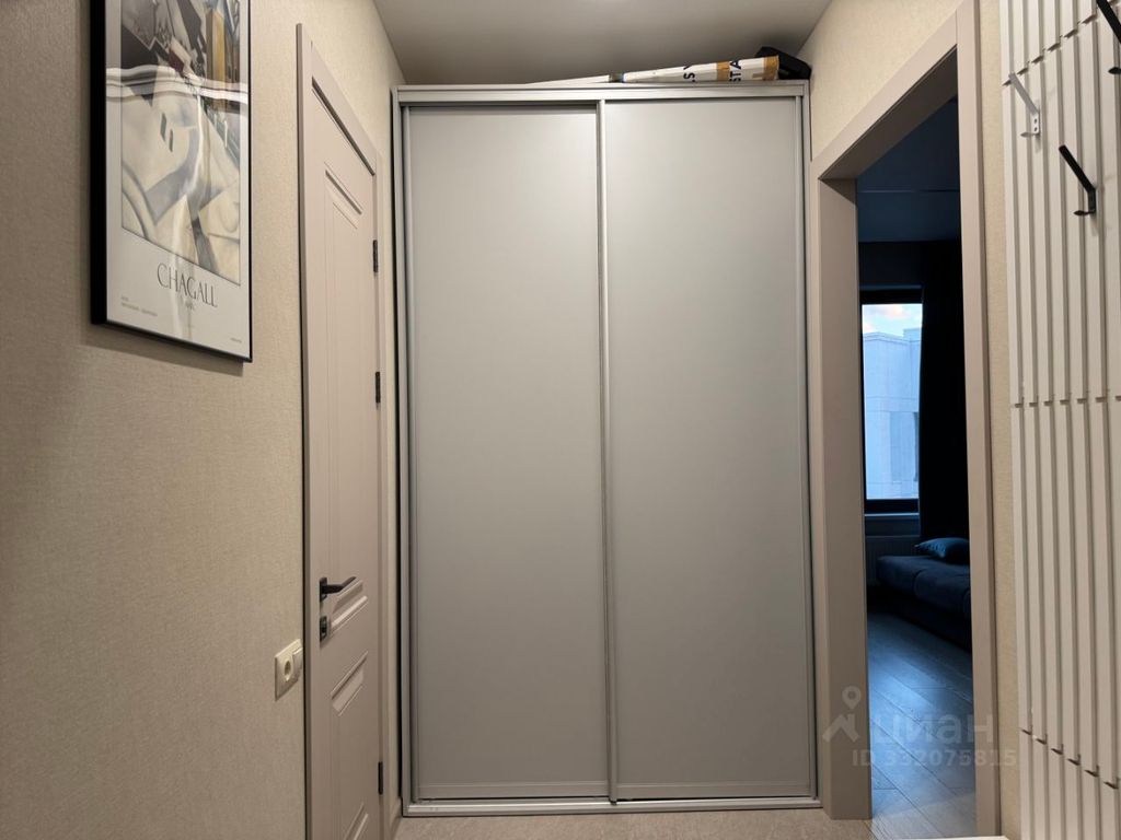 m. ZIL: Apartment, studio