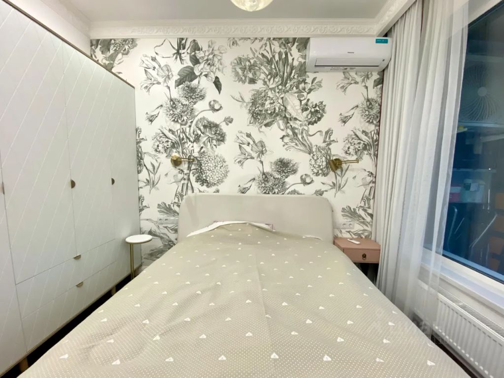 m. Spartak: Apartment, 2-rooms