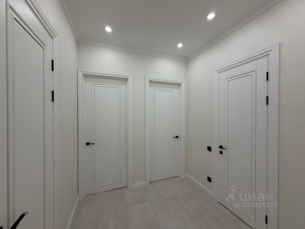 m. ZIL: Apartment, 1-rooms