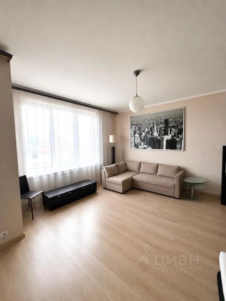m. Oktyabrskoe pole: Apartment, 2-rooms