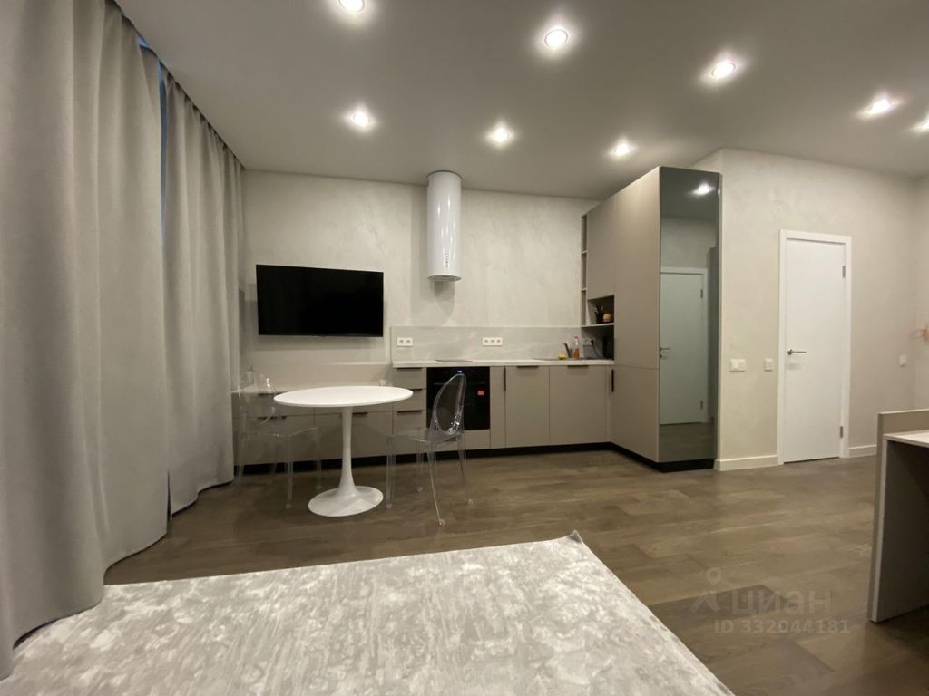 m. Moskva Tovarnaya: Apartment, studio
