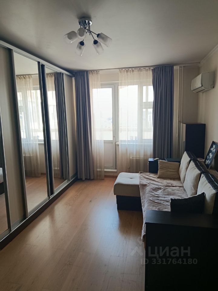 m. Ulitsa Milashenkova: Apartment, 1-rooms