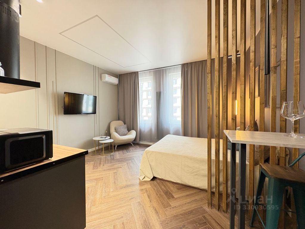 m. Aviamotornaya: Apartment, studio