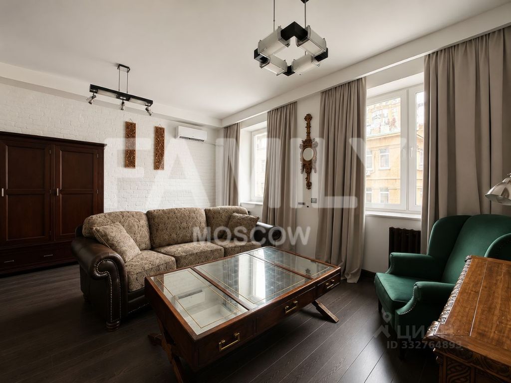m. Mayakovskaya: Apartment, 2-rooms