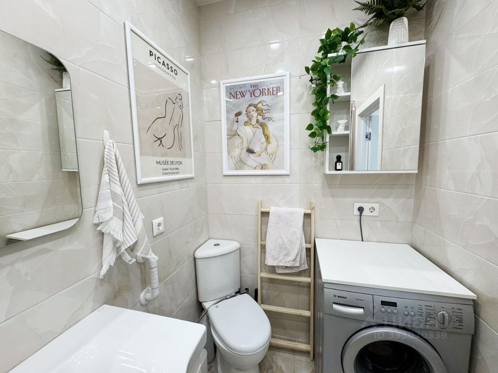 m. Opalikha: Apartment, studio