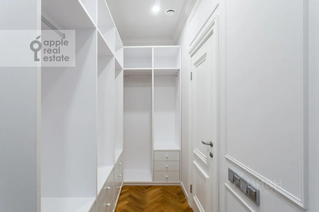 m. Novoslobodskaya: Apartment, 5-rooms
