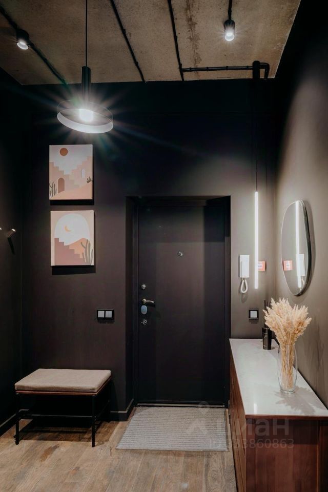 m. ZIL: Apartment, 2-rooms
